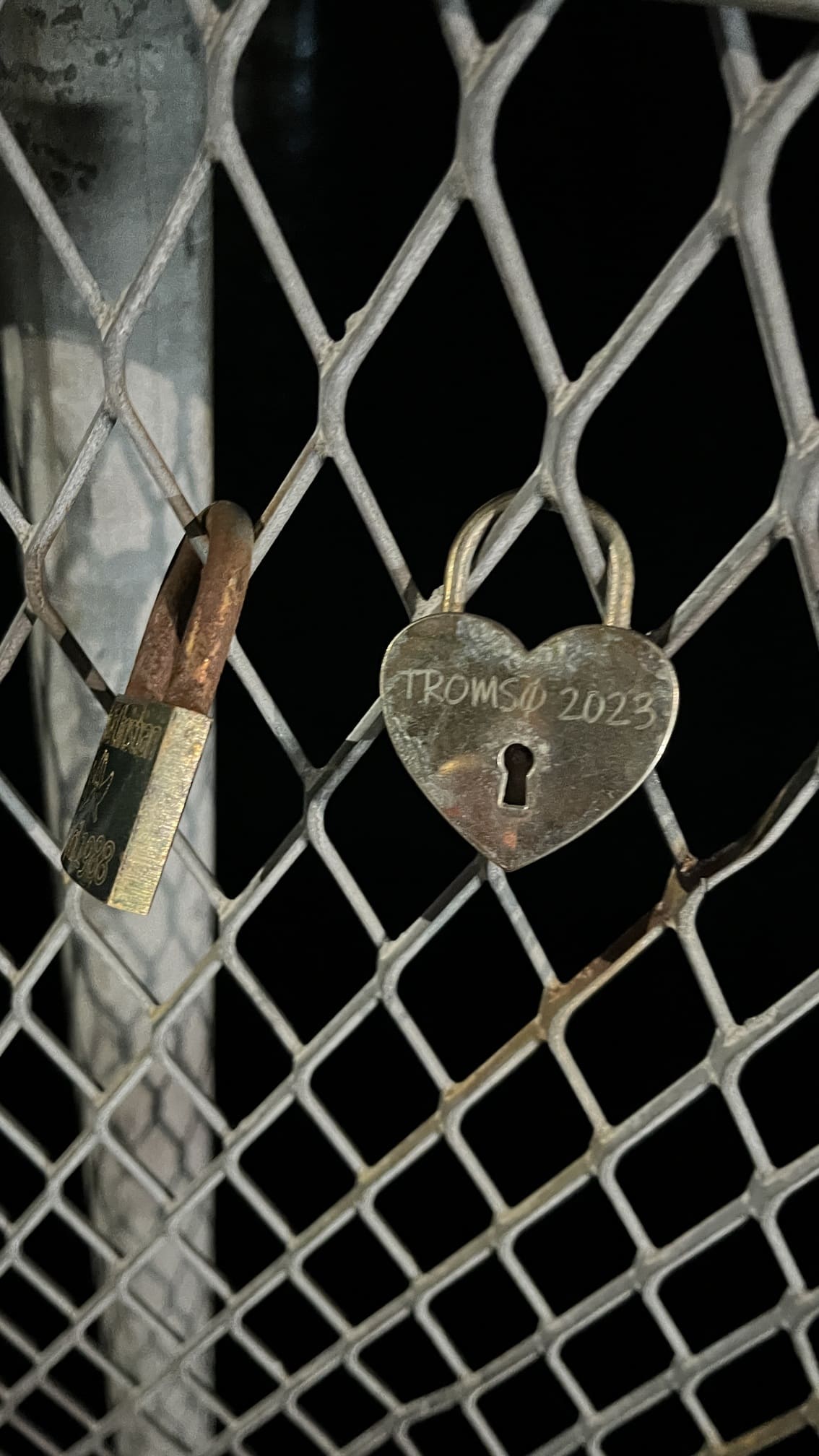 Tromsø 大橋上的鎖